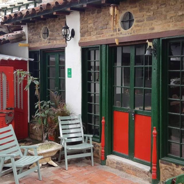 Cedron Hostel Bogotá Esterno foto